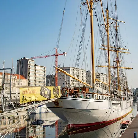 アパート In Near & Napoleon