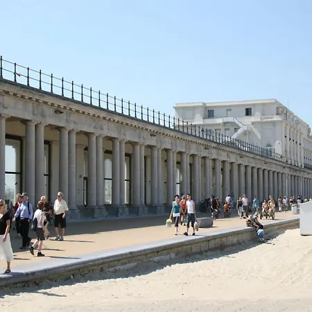 Апартаменты In Near & Napoleon Остенде