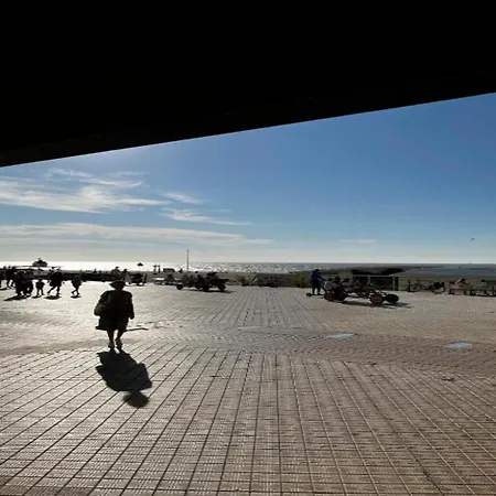 In Near & Napoleon * Остенде