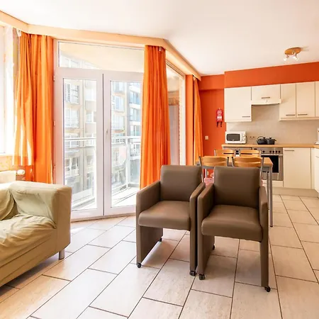 In Near & Napoleon オステンド