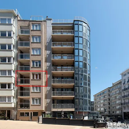 In Near & Napoleon Остенде