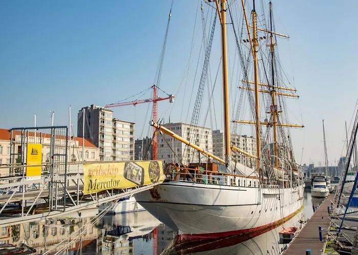 Appartement In Near & Napoleon