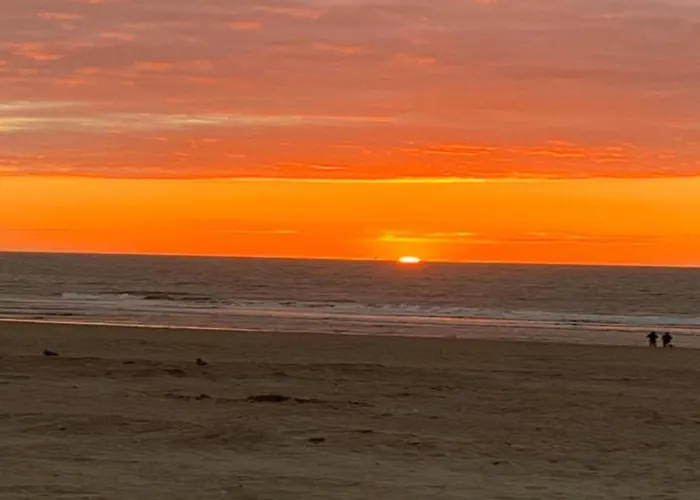 In Near & Napoleon * Ostende