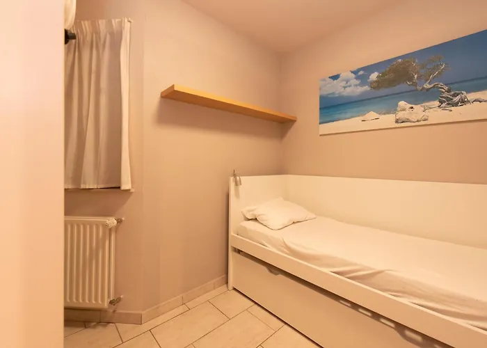 In Near & Napoleon * Ostende